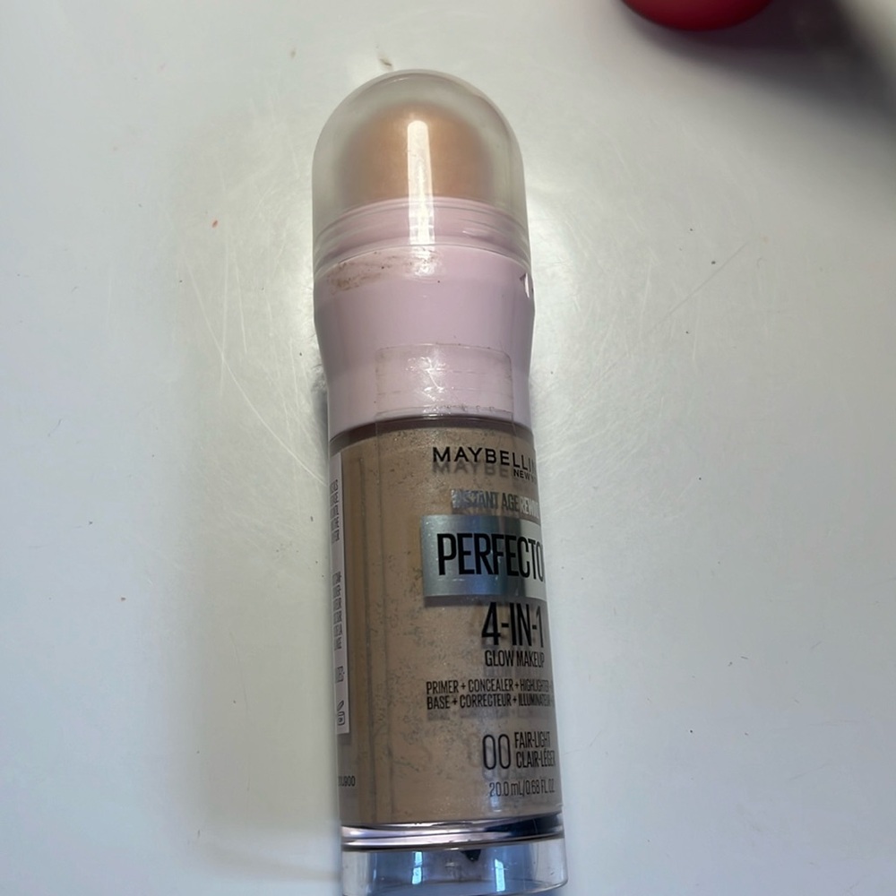 Maybelline foundation - Picture 2 of 3